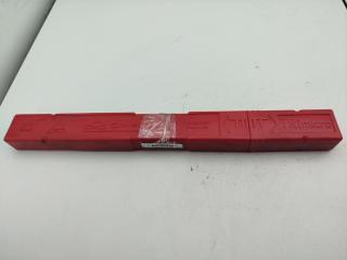 знак аварийной остановки Volkswagen Passat B6 2007, 2.0 л., дизель, МКПП, чёрный, универсал, 7LO860251