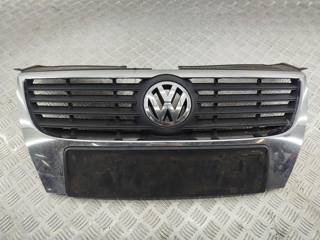 решетка радиатора Volkswagen Passat B6 2005, серый, универсал, 3C0853651B - фото №1
