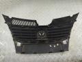 решетка радиатора Volkswagen Passat B6 2005, серый, универсал, 3C0853651B - фото №2