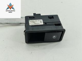 кнопка стеклоподъемника заднего правого Opel Zafira 2 поколение (B) 2006, 1.9 л., дизель, АКПП, чёрный, минивэн, 13228711