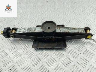 домкрат Mercedes-Benz A-Класс W169 2005, 2.0 л., дизель, АКПП, серый, хетчбэк 5 дв.