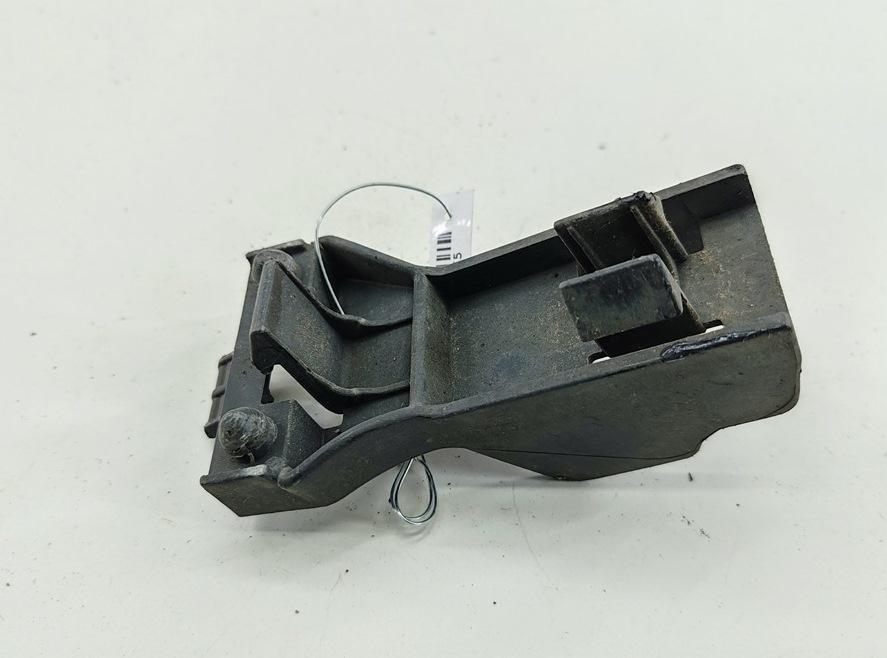 кронштейн заднего бампера Opel Vectra C 2003, 2.2 л., дизель, МКПП, серый, хетчбэк 5 дв., 24439368