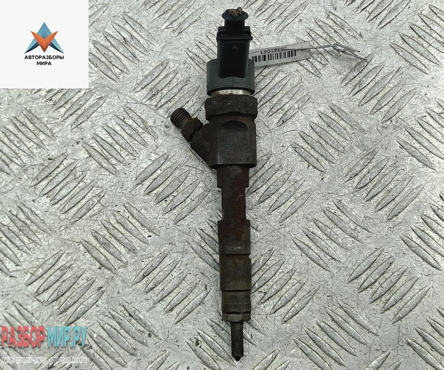 форсунка Renault Megane 2 поколение 2004, 1.9 л., дизель, МКПП, серый, хетчбэк 5 дв., 8200100272, 0445110110 - фото №1