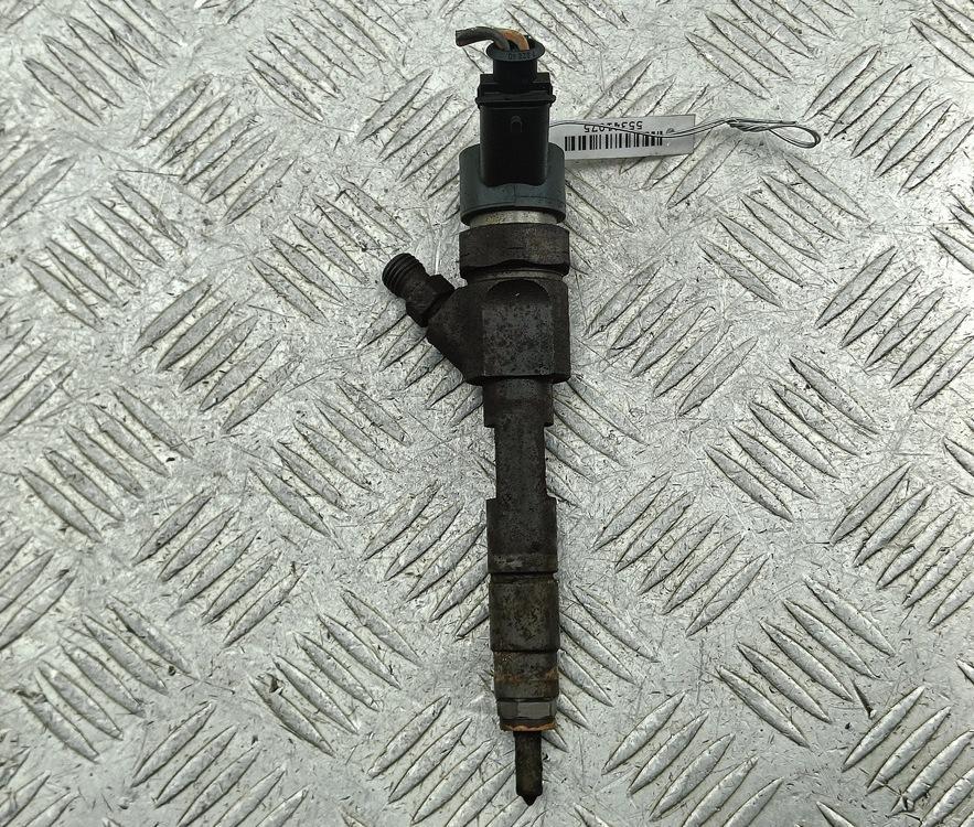 форсунка Renault Megane 2 поколение 2004, 1.9 л., дизель, МКПП, серый, хетчбэк 5 дв., 8200100272, 0445110110 - фото №1