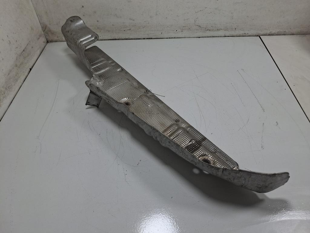 тепловой экран глушителя BMW 5 F10/F11 2011, 3.0 л., дизель, АКПП, серый, универсал, 8511809