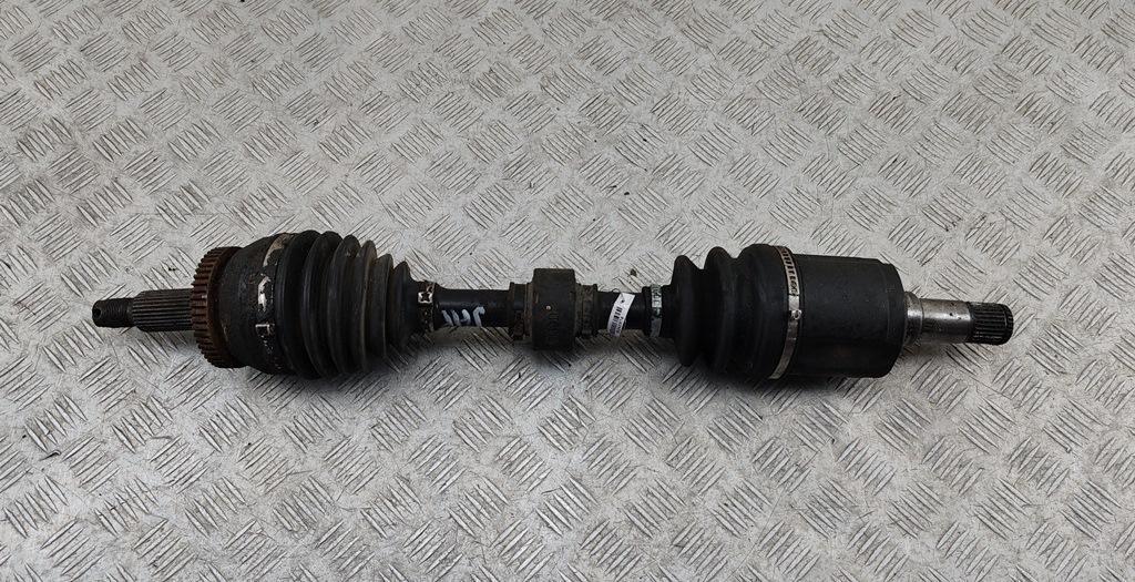 полуось передняя левая (приводной вал, ШРУС) Hyundai Santa Fe 2006, 2.2 л., дизель, МКПП, серый, внедорожник 5 дв.