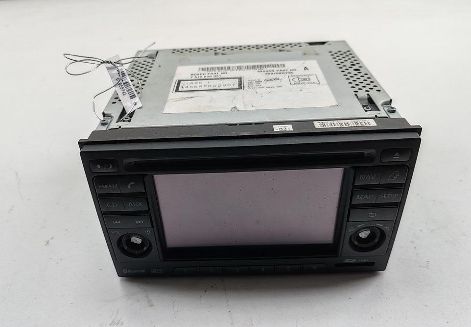магнитола Nissan Tiida 2010, 1.6 л., бензин, МКПП, белый, хетчбэк 5 дв., 7612830021
