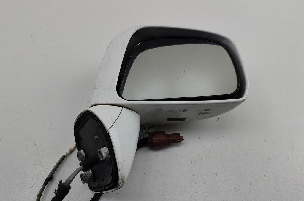 зеркало правое Nissan Tiida 2010, 1.6 л., бензин, МКПП, белый, хетчбэк 5 дв., E13021206