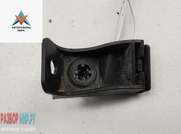кронштейн (крепление) Toyota Yaris Verso 2001, 1.3 л., бензин, МКПП, серый, минивэн - фото №1