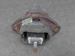 Подушка двигателя дизельная Land Rover Discovery 4 поколение 2012, 3.0 л., SD V6, дизель, АКПП, внедорожник 5 дв.