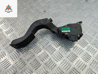 педаль Audi A4 B5 [рестайлинг] 2001, 2.4 л., бензин, МКПП, синий, универсал, 8D1721523E