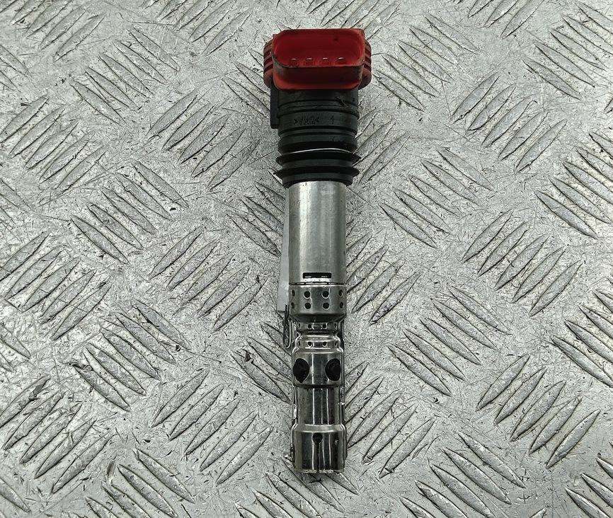 катушка зажигания Audi A4 B6 2004, 2.0 л., бензин, МКПП, чёрный, универсал, U5013
