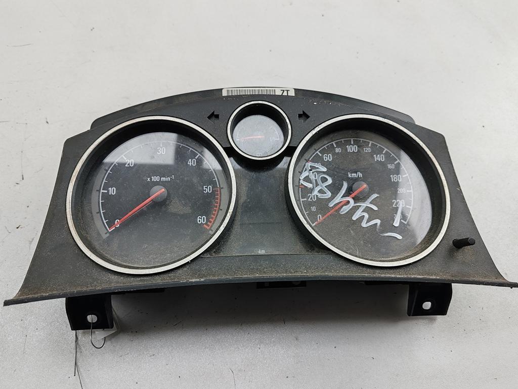 приборная панель Opel Astra H 2007, 1.9 л., дизель, МКПП, серый, универсал, 13225980