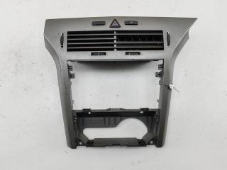 консоль салона (центральная часть) Opel Astra H 2006, 1.6 л., бензин, МКПП, бежевый, хетчбэк 5 дв., 331985437