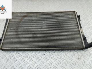 радиатор охлаждения Volkswagen Caddy 3 поколение 2008, 1.9 л., дизель, МКПП, серый, фургон, 3C0121253S