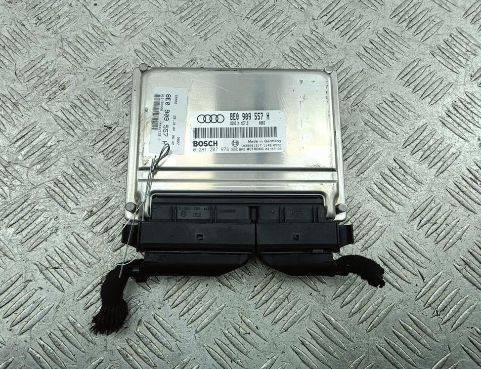 ЭБУ Audi A4 B6 2004, 2.0 л., бензин, МКПП, чёрный, универсал, 8E0909557H, 0261207978 - фото №1