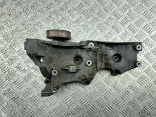 кронштейн генератора Audi A4 B6 2004, 2.0 л., бензин, МКПП, чёрный, универсал, 06D903143C