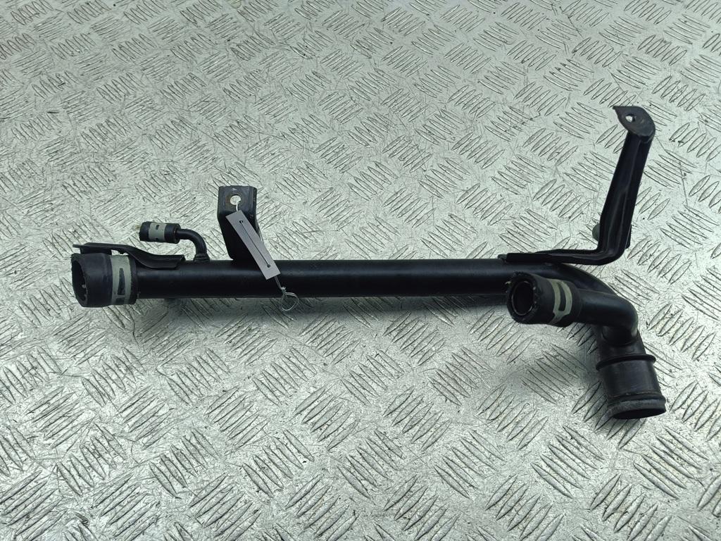 трубка охлаждающей жидкости Audi A4 B6 2004, 2.0 л., бензин, МКПП, 06B121071AQ
