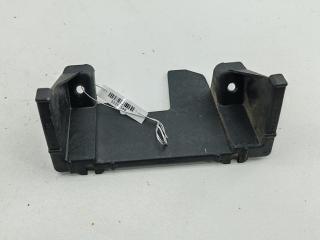 кронштейн (крепление) Audi 80 8C/B4 1992, 2.0 л., бензин, МКПП, красный, седан, 8A0945568