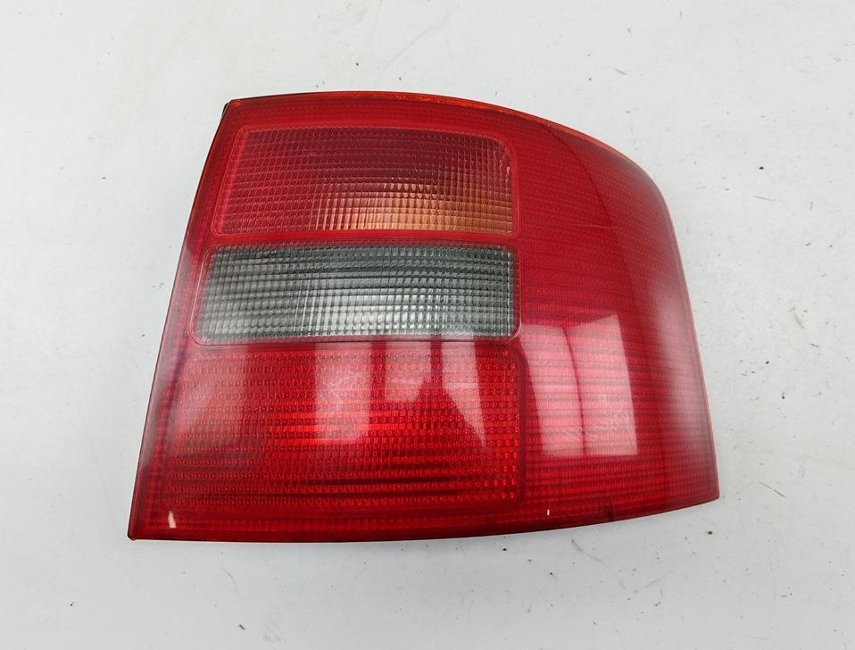 фонарь задний правый Audi A6 C5 1999, 2.8 л., бензин, АКПП, синий, универсал, 4B9945096D