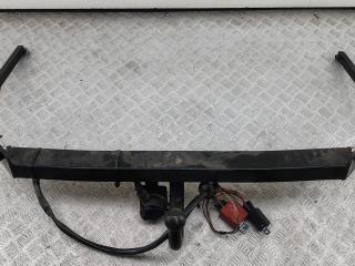 прицепное устройство (фаркоп) Ford Focus 2 поколение [рестайлинг] 2007, 1.8 л., бензин, МКПП, синий, универсал