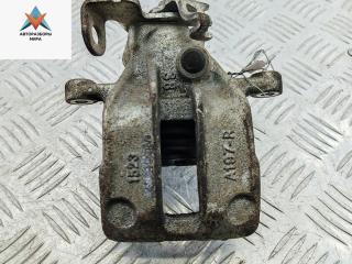 суппорт задний правый Audi 80 8C/B4 1994, 2.0 л., бензин, МКПП, красный, седан