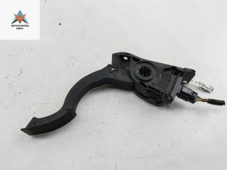 педаль Ford Focus 3 поколение 2013, 1.0 л., бензин, МКПП, чёрный, хетчбэк 5 дв., BV619F836AB