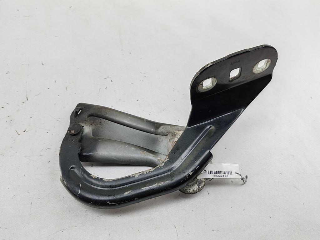петля капота левая Ford Focus III 2013, чёрный, хетчбэк 5 дв., BM51A18801AD