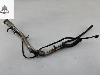 горловина топливного бака Ford Focus 3 поколение 2013, 1.0 л., бензин, МКПП, чёрный, хетчбэк 5 дв.