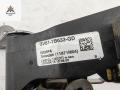 педаль сцепления Ford Focus 3 поколение 2013, 1.0 л., бензин, МКПП, чёрный, хетчбэк 5 дв., BV617B633GD - фото №3