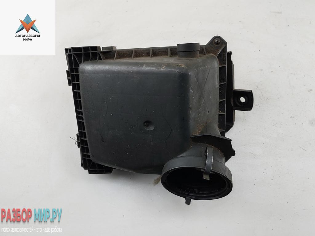 корпус воздушного фильтра Audi A4 B6 2004, 3.0 л., бензин, АКПП, чёрный, универсал, 06C133835 - фото №1
