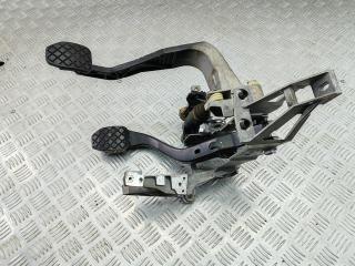 узел педальный (блок педалей) Audi A4 B5 2001, 2.4 л., бензин, МКПП, синий, универсал, 8D1721117K