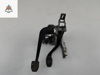 узел педальный (блок педалей) Audi A4 B6 2003, 2.5 л., дизель, МКПП, серый, универсал, 8E1721117A