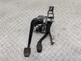 узел педальный (блок педалей) Audi A4 B6 2003, 2.0 л., бензин, МКПП, серый, седан, 8E1721117A