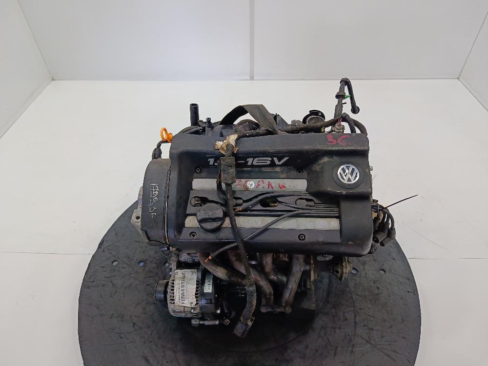 двигатель Volkswagen Golf 4 поколение 2000, цвет, AKQ - фото №1