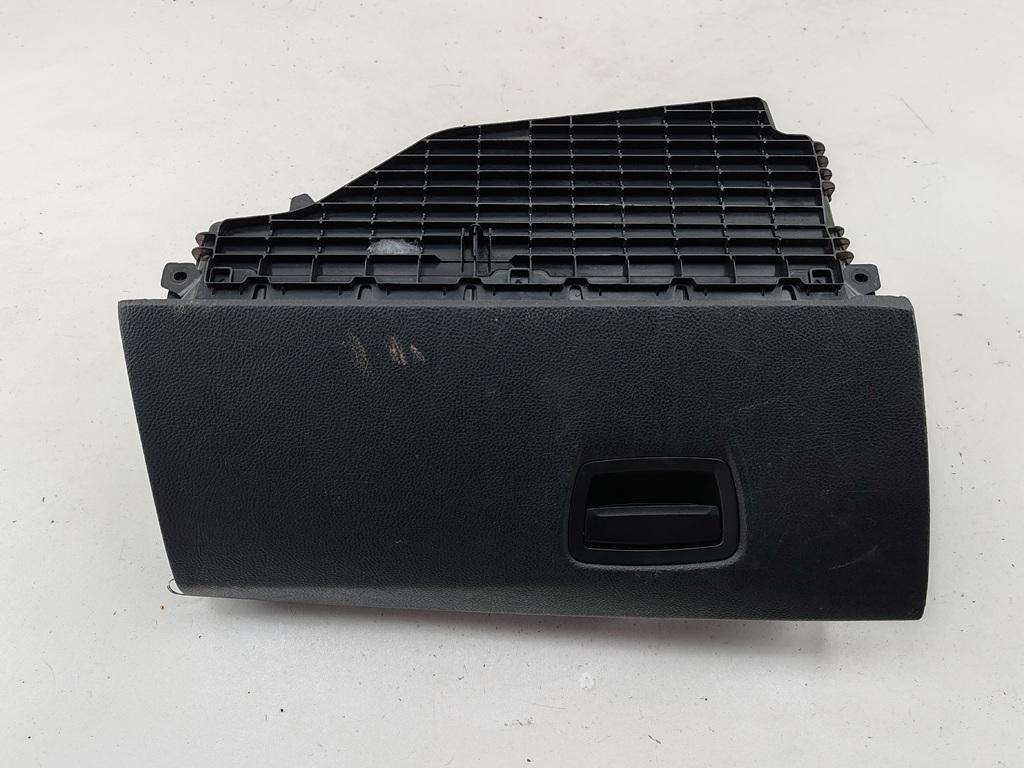 бардачок BMW 5 F10/F11 2011, 3.0 л., дизель, АКПП, серый, универсал, 9166683