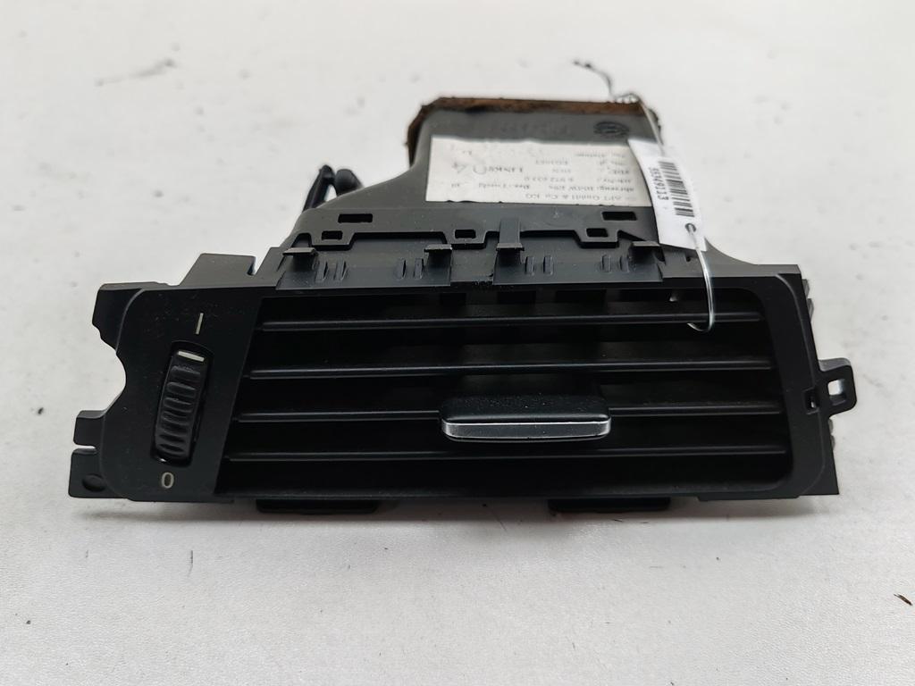 дефлектор обдува салона BMW 3 E90/E91/E92/E93 2006, 2.0 л., бензин, МКПП, чёрный, седан, 6922633