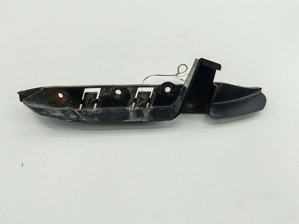 кронштейн переднего бампера BMW 5 E60/E61 2006, 2.5 л., бензин, АКПП, чёрный, седан, 7033705