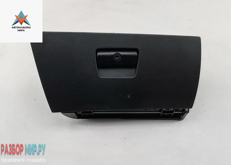 бардачок BMW 3 серия E90/E91/E92/E93 2006, 2.0 л., бензин, МКПП, чёрный, седан, 7075479 - фото №1