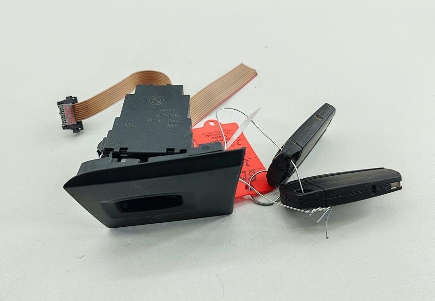 замок зажигания BMW 3 E90/E91/E92/E93 2006, 2.0 л., бензин, МКПП, серый, универсал, 6954719