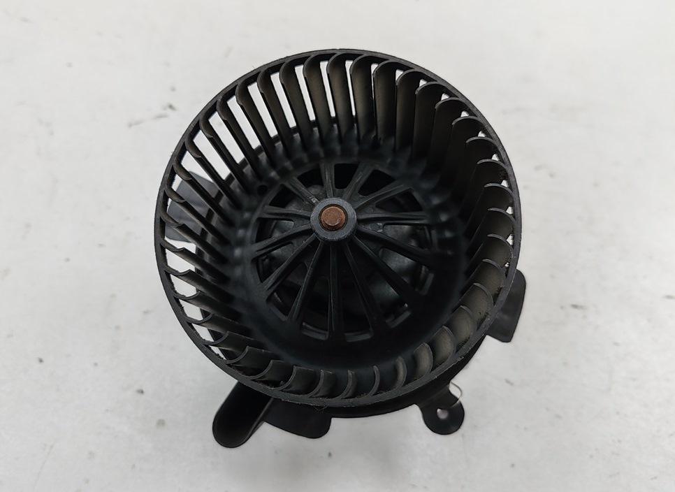 моторчик печки Peugeot 307 2006, 2.0 л., дизель, МКПП, красный, универсал, B9506
