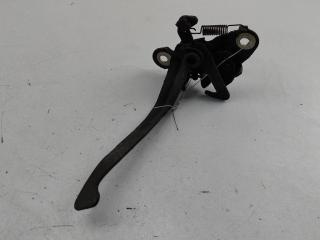 замок капота Citroen C4 2007, 1.6 л., бензин, МКПП, красный, хетчбэк 5 дв.