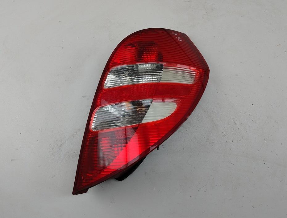 фонарь задний правый Mercedes-Benz A W169 2005, 2.0 л., дизель, АКПП, серый, хетчбэк 5 дв., 1698200464R
