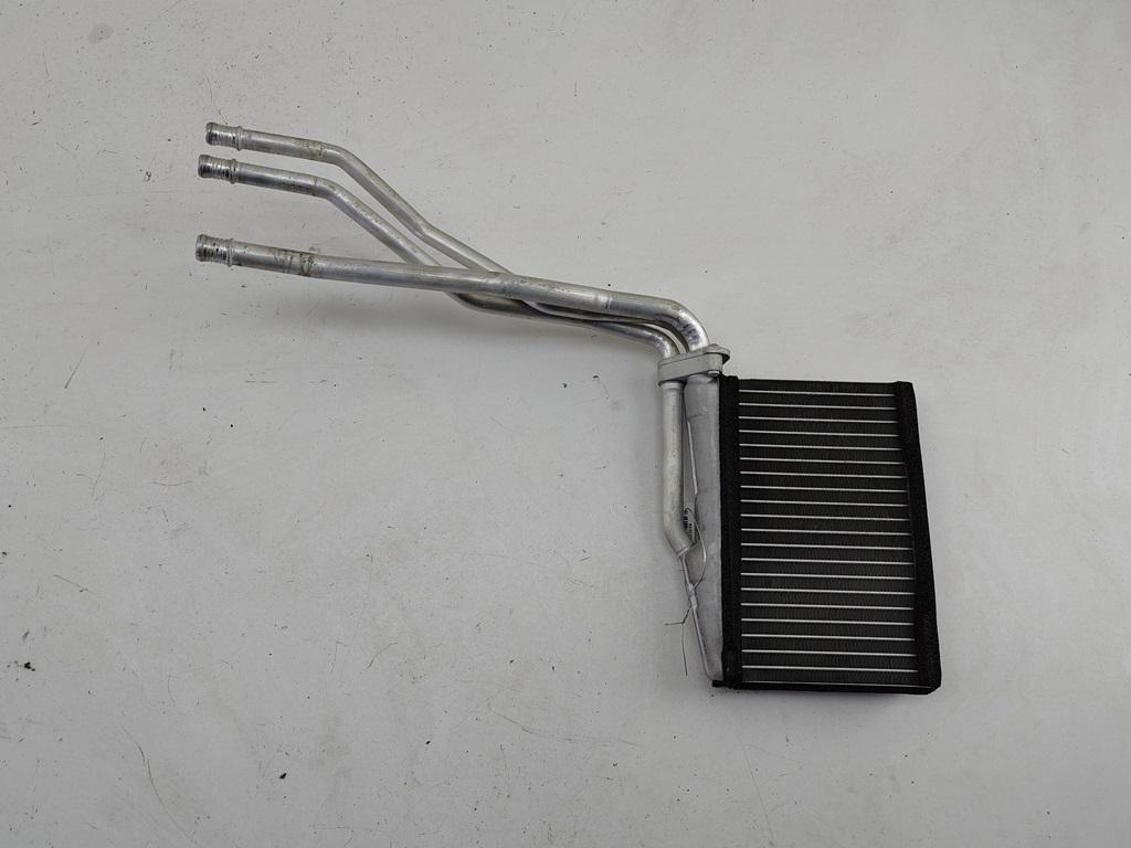 радиатор отопителя (печки) BMW 5 E39 2002, 3.0 л., дизель, МКПП, серый, универсал, 8385562