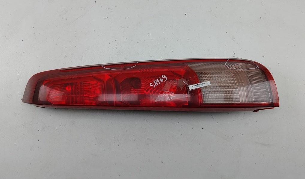 фонарь задний правый Nissan X-Trail T30 2004, 2.0 л., бензин, МКПП, серый, внедорожник 5 дв.