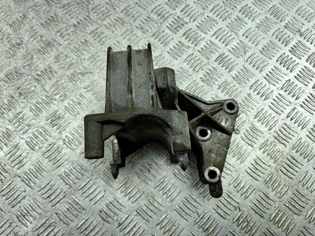кронштейн КПП Opel Vectra B 1998, 1.8 л., бензин, МКПП, красный, седан, 90495514