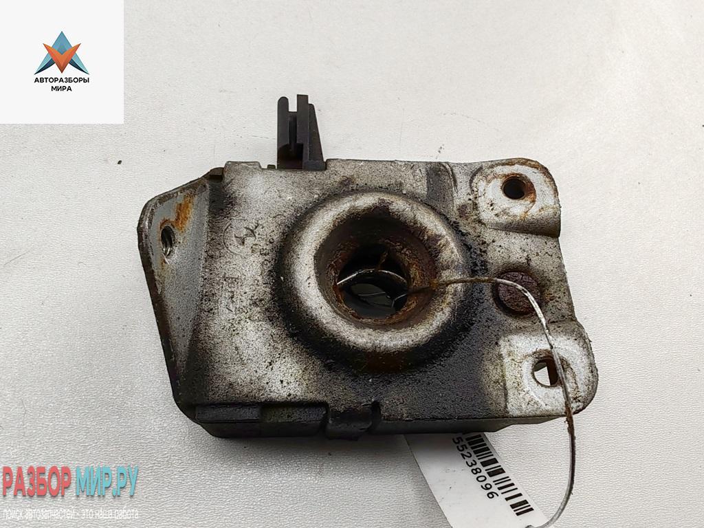 замок капота BMW 3 серия E36 1996, 1.8 л., бензин, МКПП, зелёный, универсал, 8122270 - фото №1