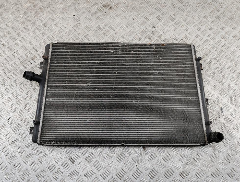 радиатор охлаждения Volkswagen Passat B6 2007, 2.0 л., дизель, МКПП, чёрный, универсал, 3C0121253Q