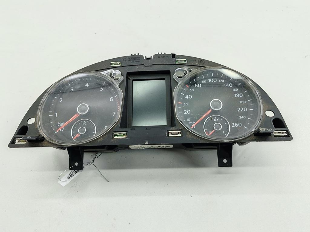 приборная панель Volkswagen Passat B6 2010, 1.4 л., бензин, АКПП, синий, универсал, 3C0920872H