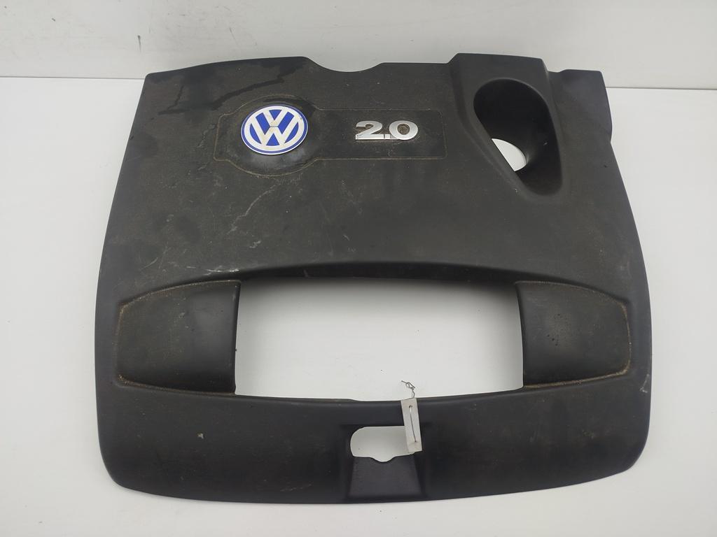 декоративная крышка двигателя Volkswagen Golf-4 2002, 2.0 л., бензин, МКПП, серый, универсал, 06A103925BS